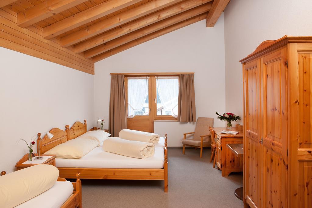 Hotel Pez Regina Lumbrein Cameră foto