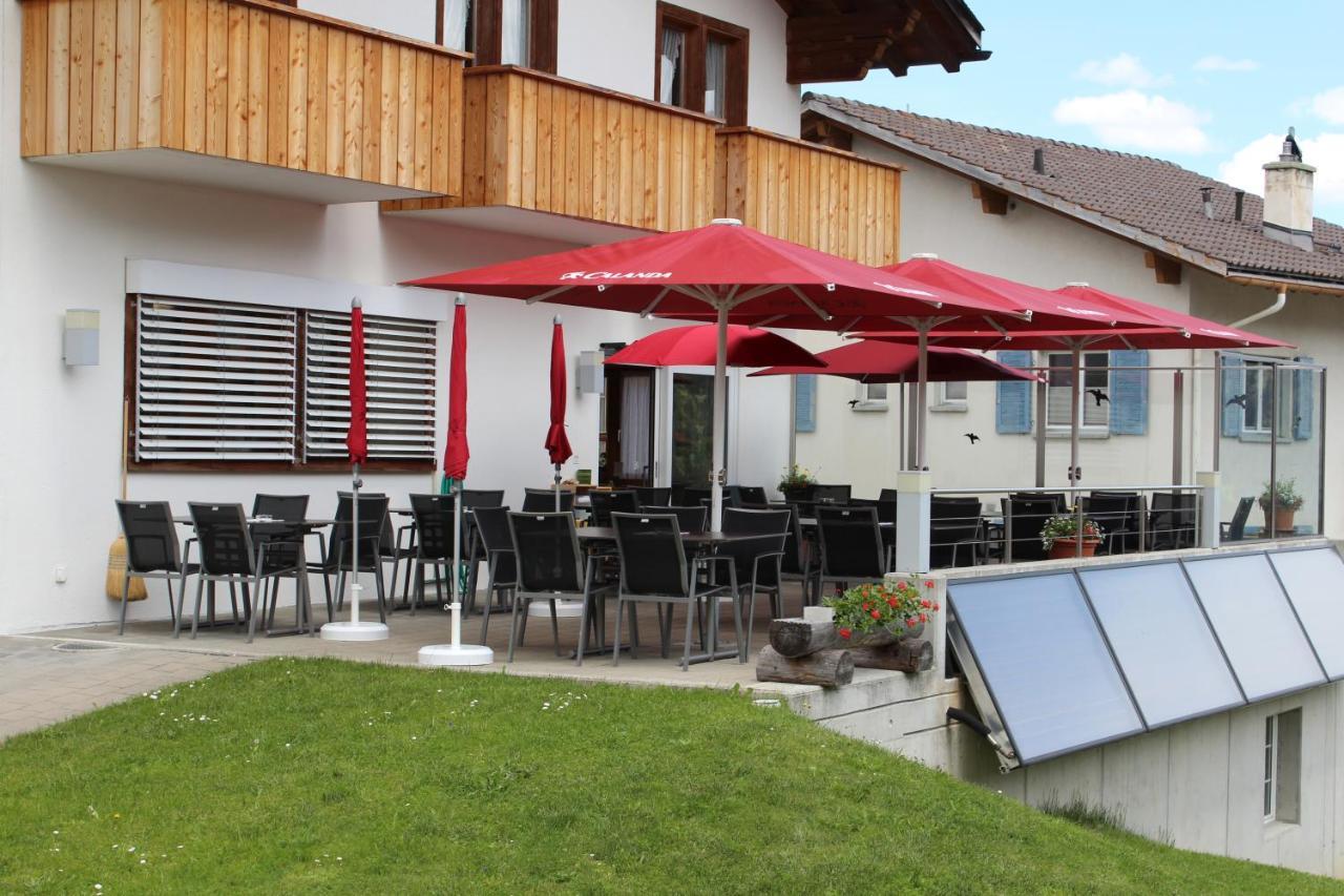 Hotel Pez Regina Lumbrein Exterior foto